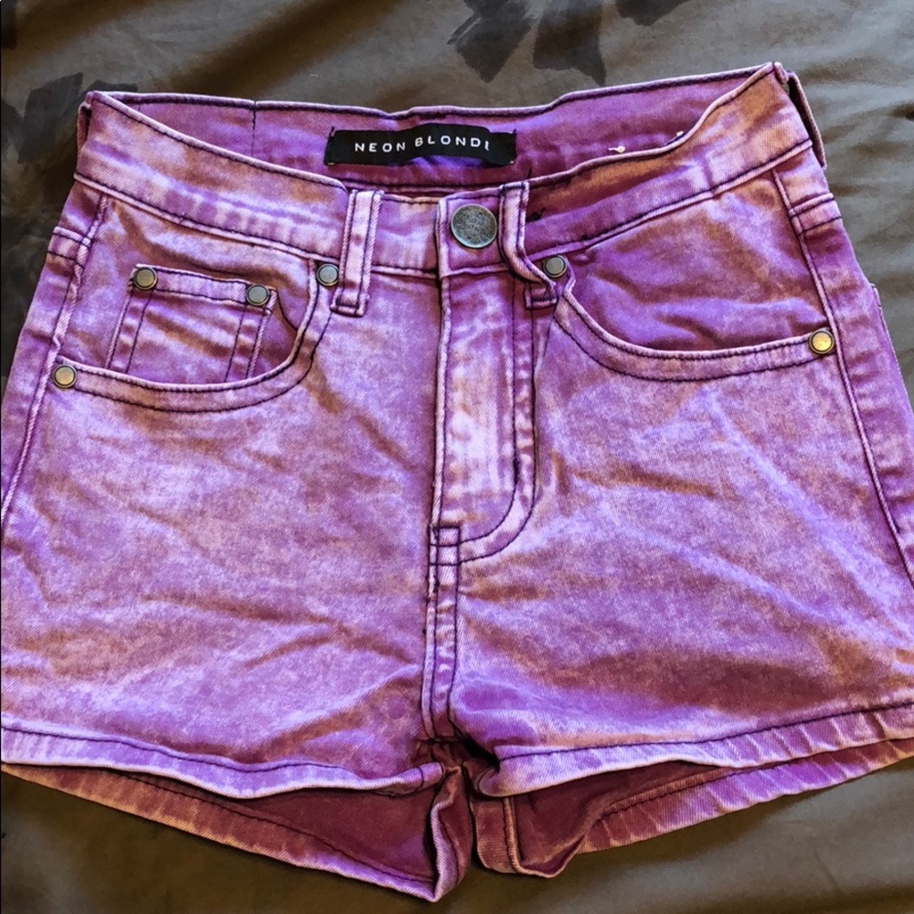 NEON BLONDE acid wash short